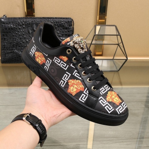 Replica Versace Casual Shoes For Men #818272 $80.00 USD for Wholesale