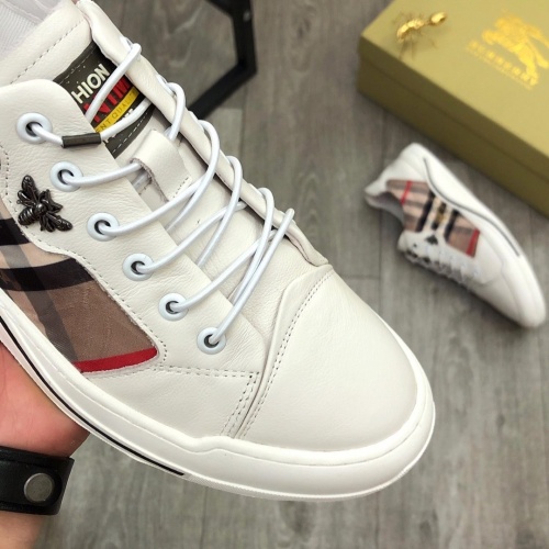 Replica Burberry Casual Shoes For Men #818557 $82.00 USD for Wholesale
