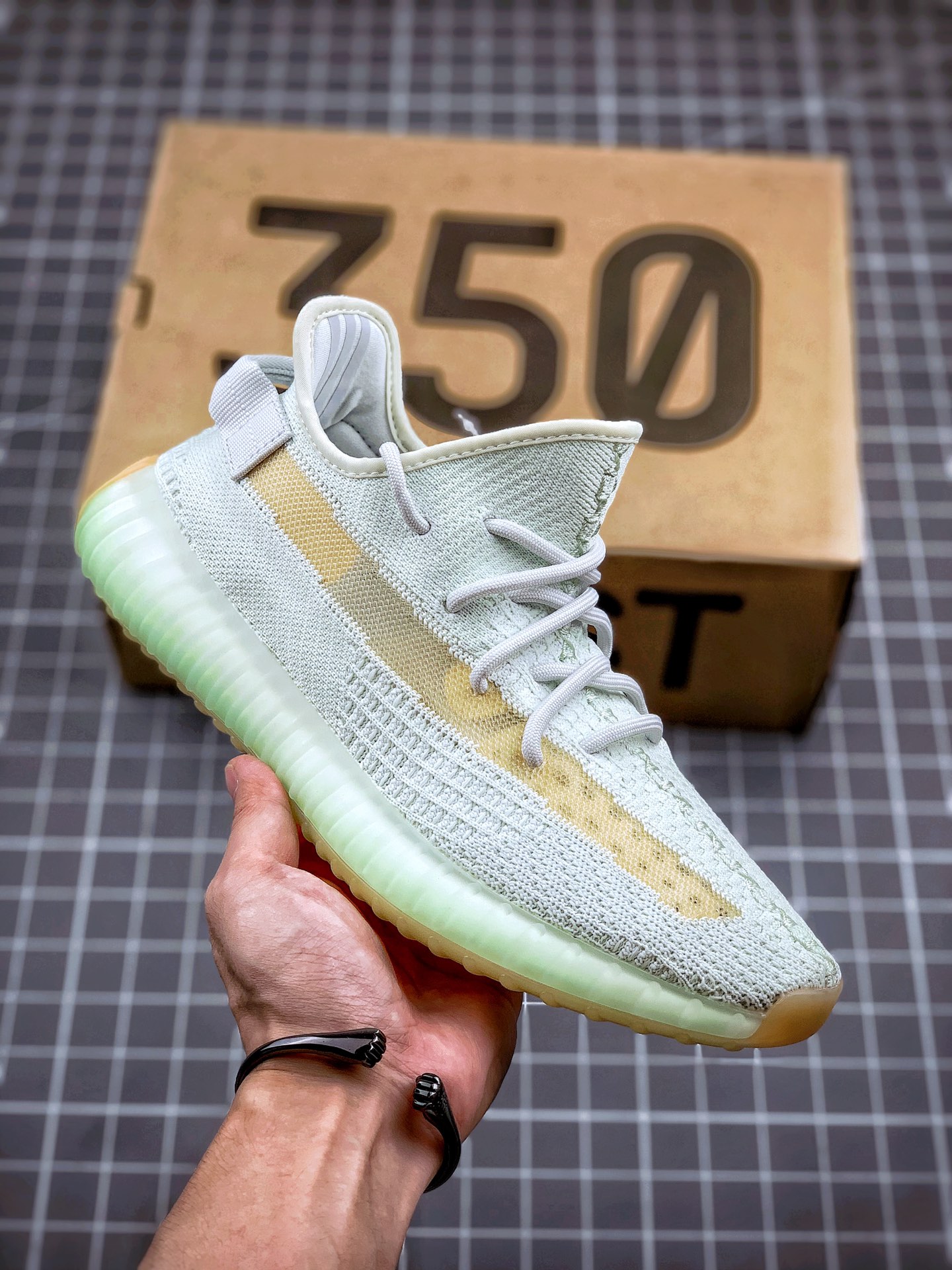 yeezy shoes wholesale