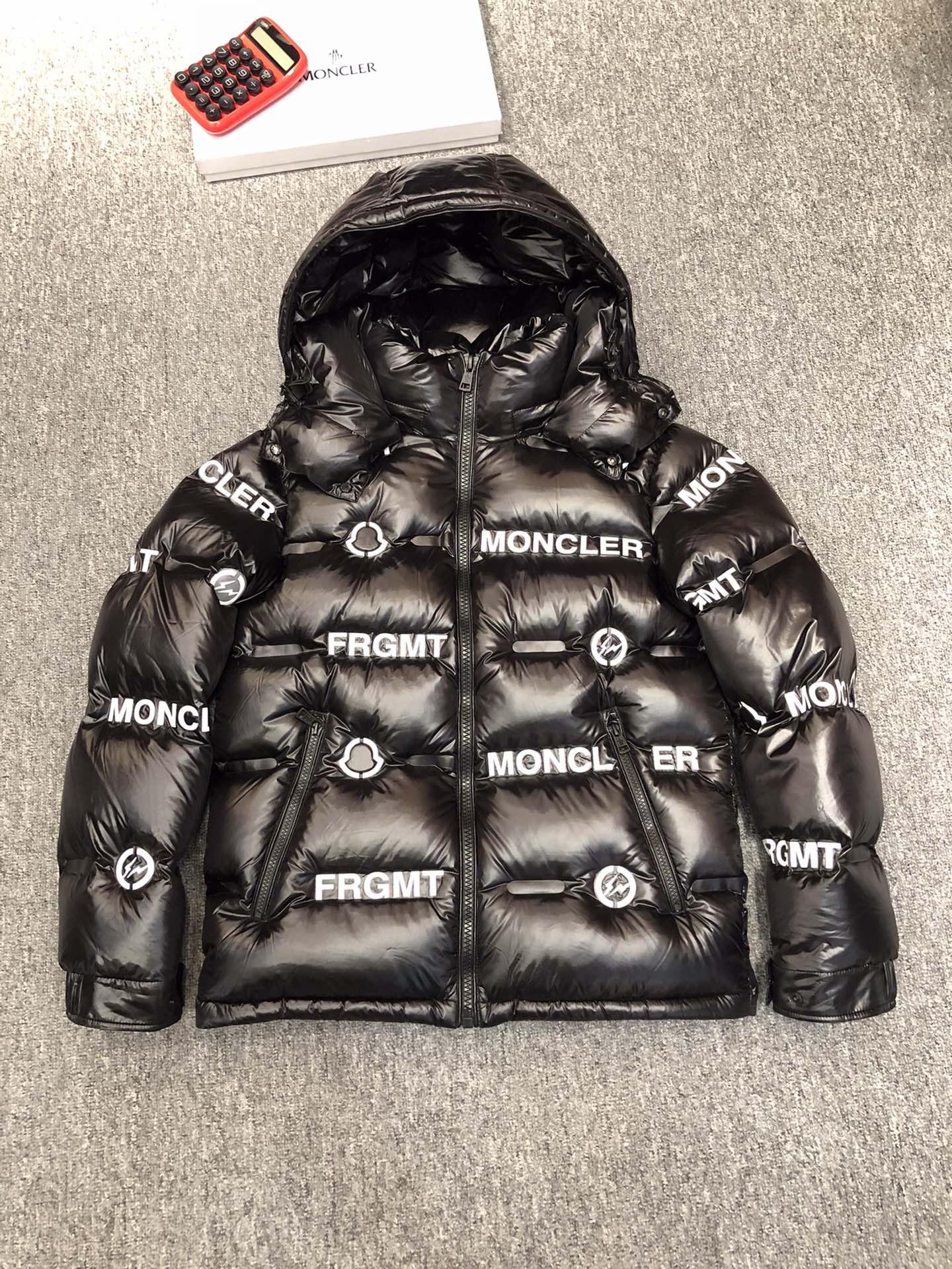 Moncler Down Feather Coat Long Sleeved Zipper For Men 814543 193.00