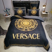 $100.00 USD Versace Bedding #813522