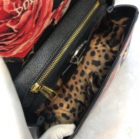 $150.00 USD Dolce & Gabbana D&G AAA Quality Messenger Bags For Women #813839