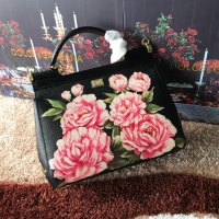 $150.00 USD Dolce & Gabbana D&G AAA Quality Messenger Bags For Women #813876