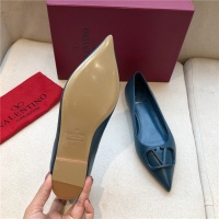 $80.00 USD Valentino Flat Shoes For Women #814339