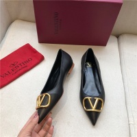 $80.00 USD Valentino Flat Shoes For Women #814343
