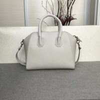 $192.00 USD Givenchy AAA Quality Messenger Bags #815548
