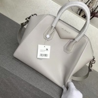 $192.00 USD Givenchy AAA Quality Messenger Bags #815548