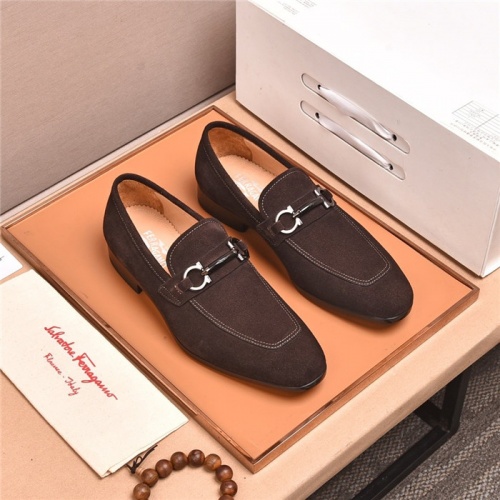 Salvatore Ferragamo Leather Shoes For Men #818936
