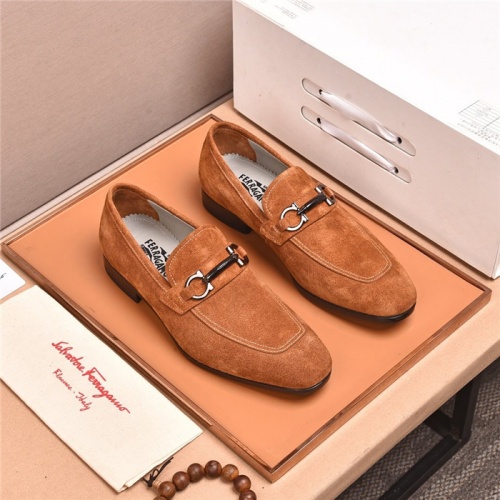Salvatore Ferragamo Leather Shoes For Men #818937