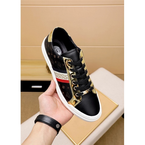 Replica Versace Casual Shoes For Men #819375 $72.00 USD for Wholesale