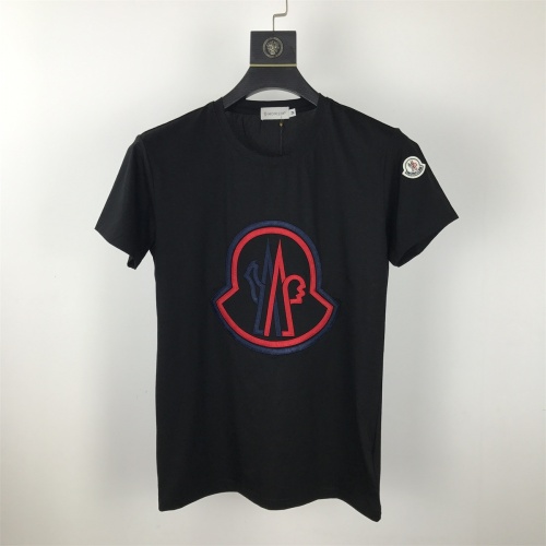 Moncler T-Shirts Short Sleeved For Men #820322 $25.00 USD, Wholesale Replica Moncler T-Shirts