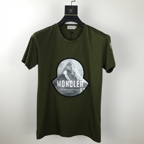 Moncler T-Shirts Short Sleeved For Men #820323