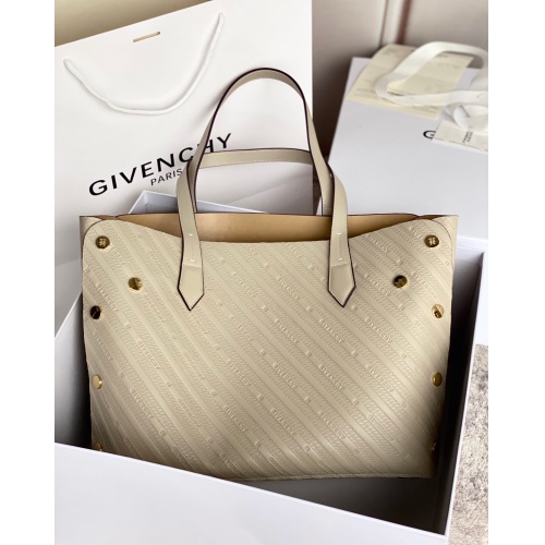 Replica Givenchy AAA Quality Handbags For Women #820578 $314.00 USD for Wholesale