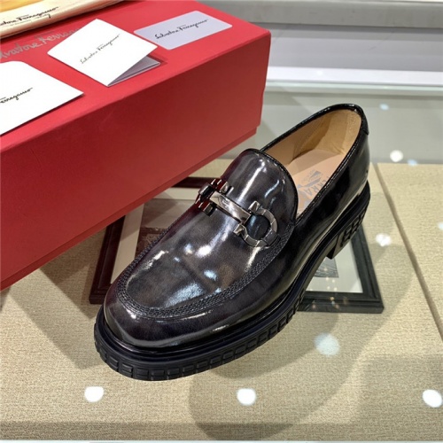 Replica Salvatore Ferragamo Casual Shoes For Men #821018 $135.00 USD for Wholesale