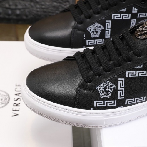 Replica Versace Casual Shoes For Men #821471 $82.00 USD for Wholesale