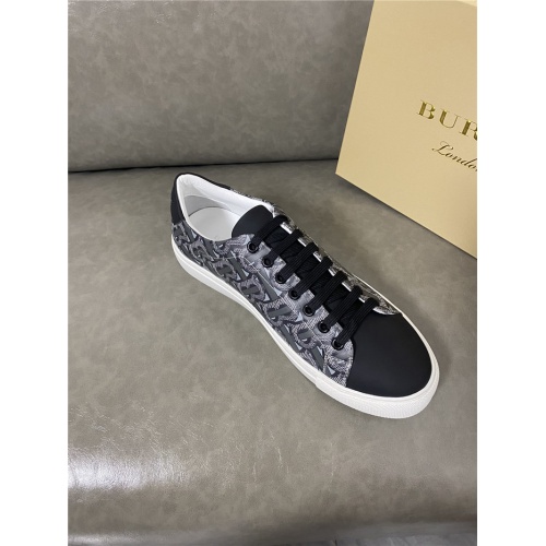 Replica Burberry Casual Shoes For Men #821724 $68.00 USD for Wholesale
