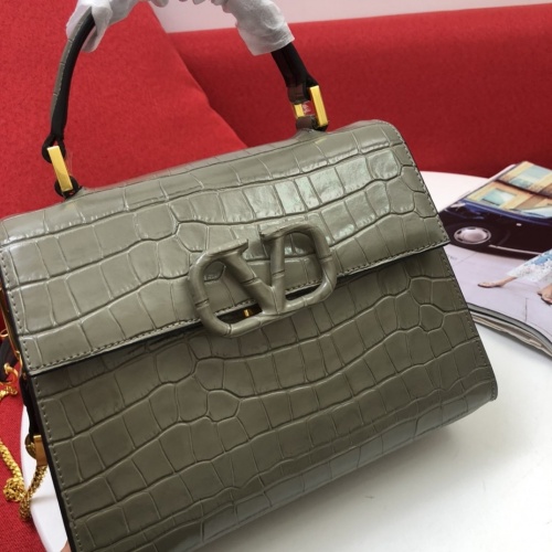 Replica Valentino AAA Quality Messenger Bags For Women #821992 $112.00 USD for Wholesale