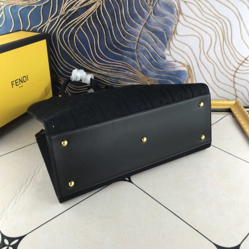 Replica Fendi AAA Quality Handbags For Women #822030 $108.00 USD for Wholesale