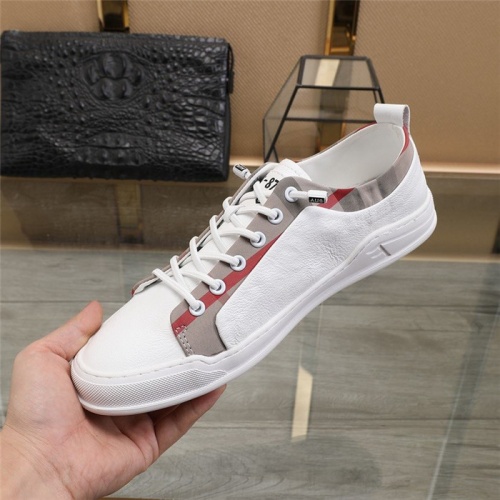 Replica Burberry Casual Shoes For Men #822532 $80.00 USD for Wholesale