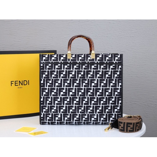 Fendi AAA Quality Tote-Handbags For Women #823344 $98.00 USD, Wholesale Replica Fendi AAA Quality Handbags