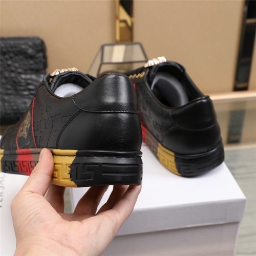 Replica Versace Casual Shoes For Men #823585 $76.00 USD for Wholesale