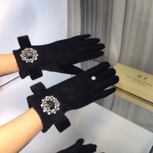 Replica Burberry Gloves For Women #823690 $43.00 USD for Wholesale