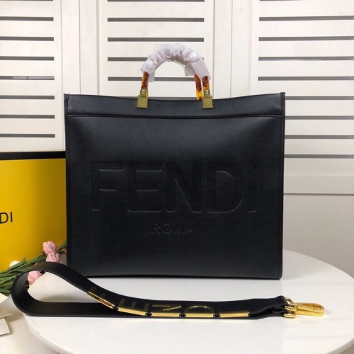 Fendi AAA Quality Tote-Handbags For Women #824449