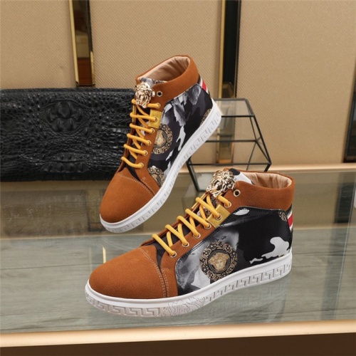 Versace High Tops Shoes For Men #824544