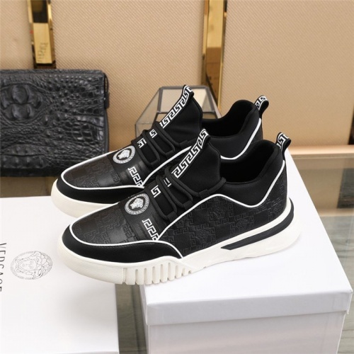 Replica Versace Casual Shoes For Men #826518 $82.00 USD for Wholesale
