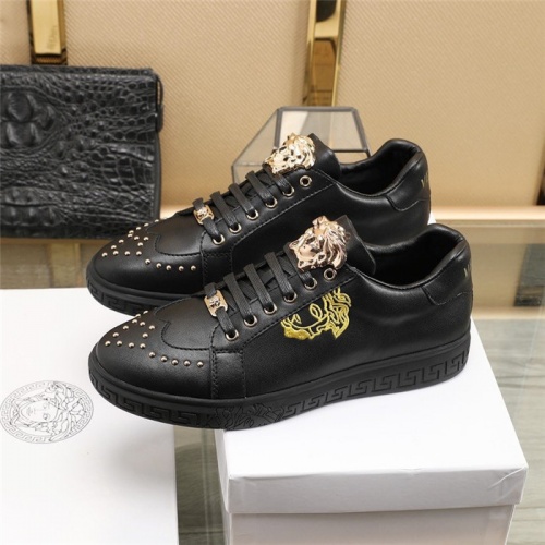 Replica Versace Casual Shoes For Men #826692 $82.00 USD for Wholesale