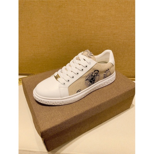 Replica Versace Casual Shoes For Men #826924 $76.00 USD for Wholesale