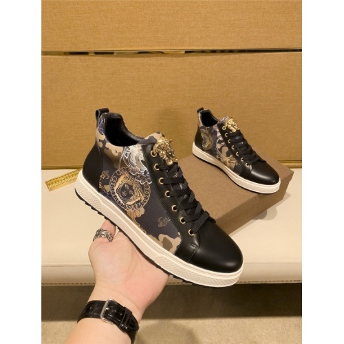 Replica Versace Casual Shoes For Men #826927 $82.00 USD for Wholesale