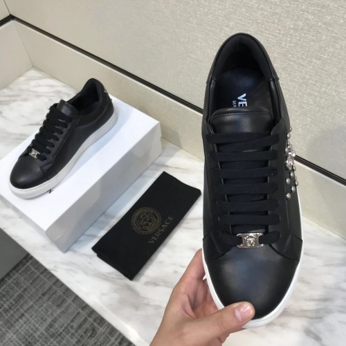 Replica Versace Casual Shoes For Men #826960 $82.00 USD for Wholesale