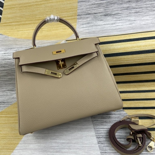 Hermes AAA Quality Messenger Bags For Women #827580 $102.00 USD, Wholesale Replica Hermes AAA Quality Messenger Bags