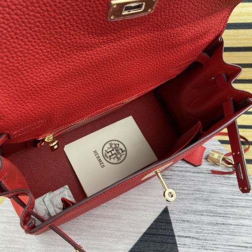 Replica Hermes AAA Quality Messenger Bags For Women #827582 $102.00 USD for Wholesale