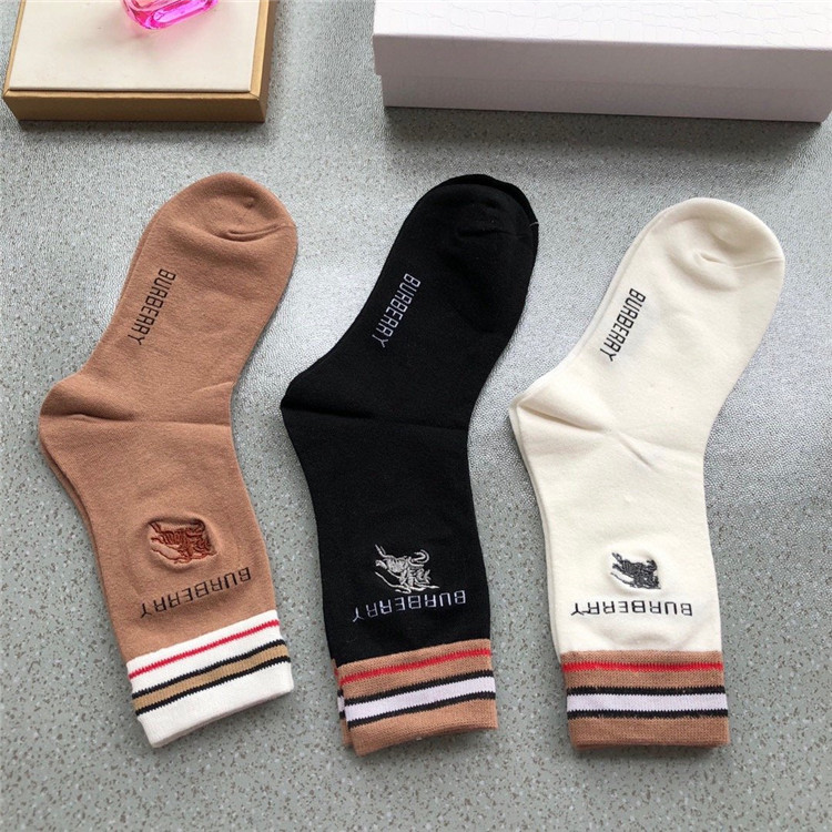 Burberry Socks 821335 26.00 USD, Wholesale Replica Burberry Socks