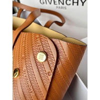 $314.00 USD Givenchy AAA Quality Handbags For Women #820577