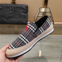 $80.00 USD Burberry Casual Shoes For Men #820714