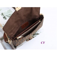 $32.00 USD Fendi Fashion Messenger Bags For Women #823212