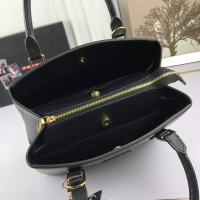 $105.00 USD Prada AAA Quality Handbags For Women #823325