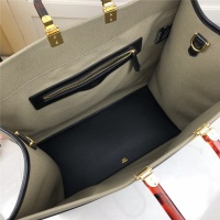 $158.00 USD Fendi AAA Quality Tote-Handbags For Women #825471