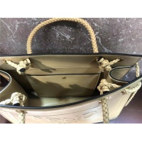 $161.00 USD Fendi AAA Quality Tote-Handbags For Women #826171