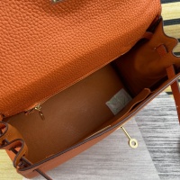 $102.00 USD Hermes AAA Quality Messenger Bags For Women #827586