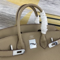 $102.00 USD Hermes AAA Quality Messenger Bags For Women #827603
