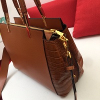 $105.00 USD Prada AAA Quality Handbags For Women #827635