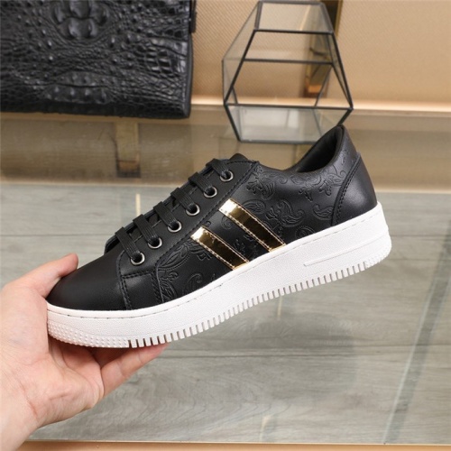 Replica Versace Casual Shoes For Men #827725 $82.00 USD for Wholesale