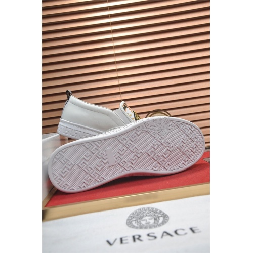 Replica Versace Casual Shoes For Men #828939 $80.00 USD for Wholesale