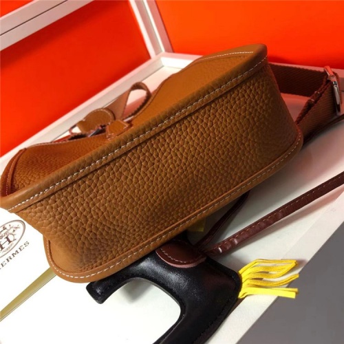 Replica Hermes AAA Quality Messenger Bags For Women #831267 $102.00 USD for Wholesale