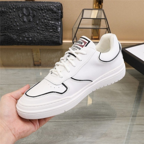 Replica Versace Casual Shoes For Men #832728 $82.00 USD for Wholesale