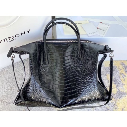 Replica Givenchy AAA Quality Handbags For Women #833846 $314.00 USD for Wholesale